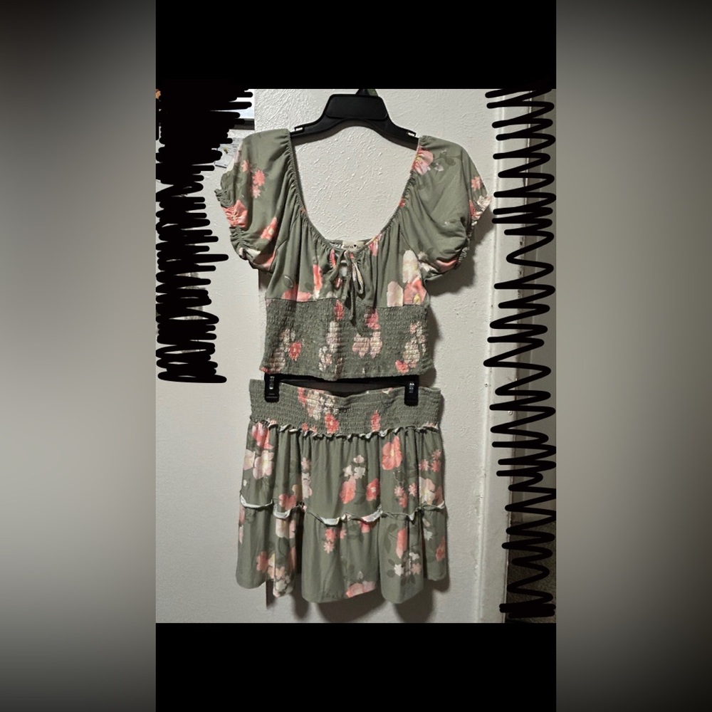 Floral Two-Piece Set in Green and Pink